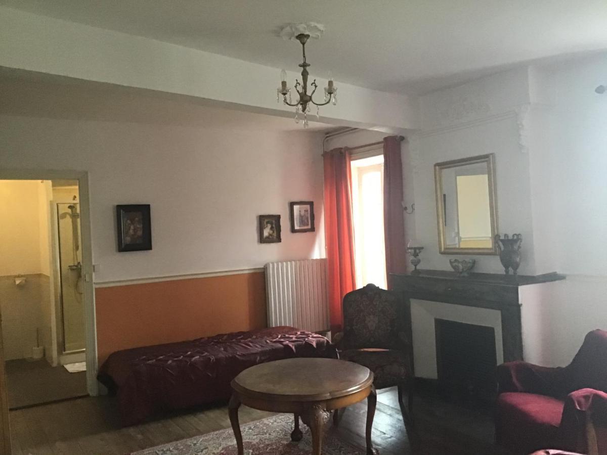 Maison Forestiere Bed and Breakfast Veyras Exterior foto